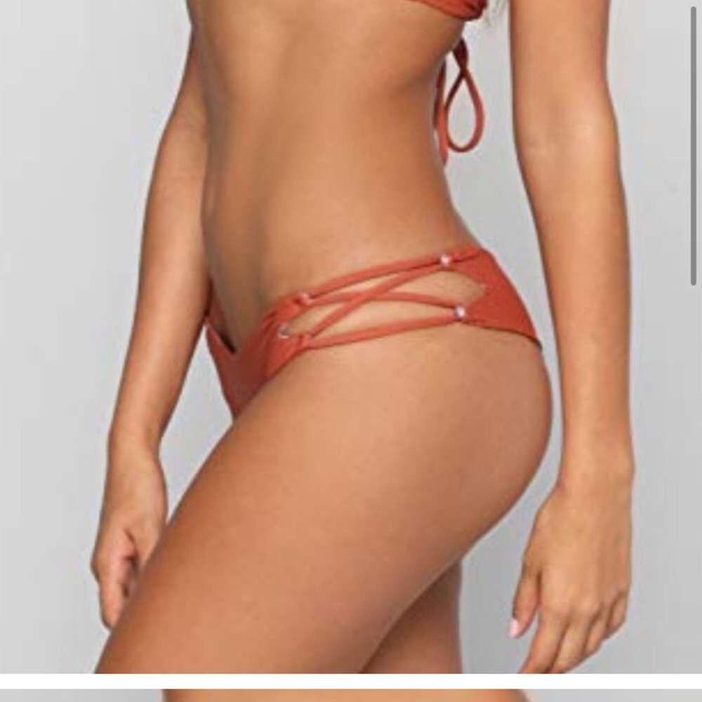 Acacia Swimwear Kaua’i bikini bottoms size S in Li Hing Mui